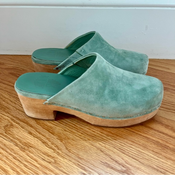 Charlotte Stone Martino Low Heel Clog in Turquoise Suede - Picture 4 of 7